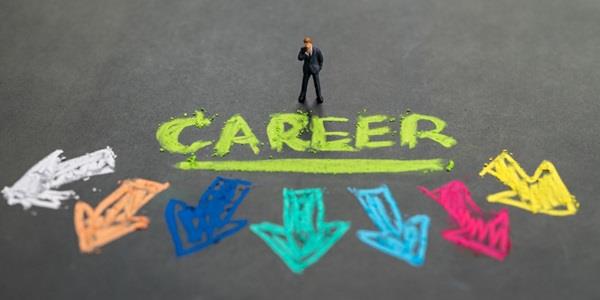 Alumni Talks: Career with DDIT